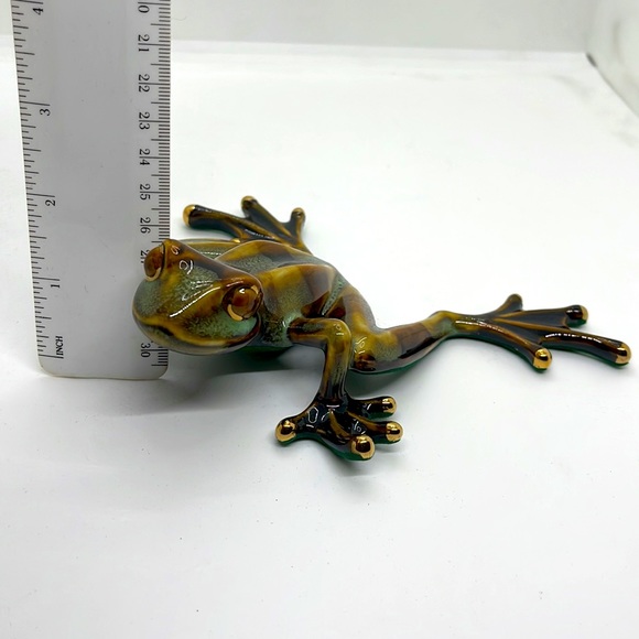 Golden Pond Collection by GREEN TREE Frog - Picture 6 of 9